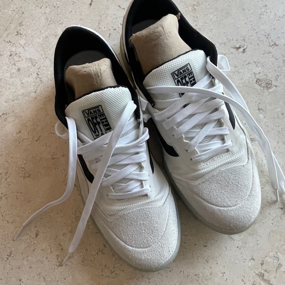 Vans Ave Pro Blanc de Blanc White and Black Sneakers, Men size 7.5 Women size 9 - Picture 5 of 7